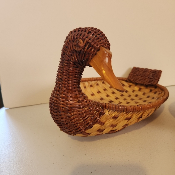 Vintage Duck Wicker Basket Lot Woven Rattan Plant Basket French Country Kitchen - Picture 3 of 9